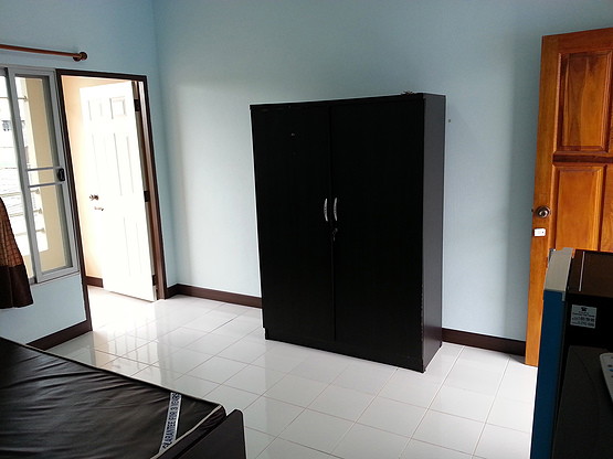 1 Bed Condo — photo 3