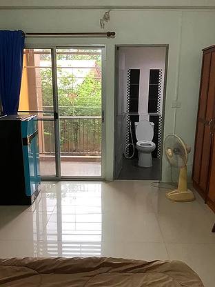 1 Bed Condo — photo 3