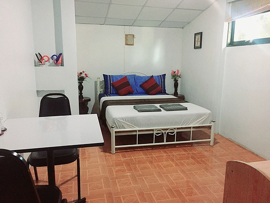 1 Bed Condo — photo 2