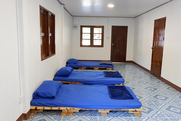 1 Bed Condo — photo 2