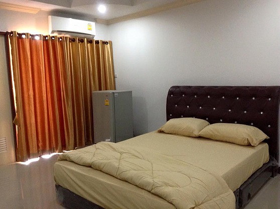 1 Bed Condo — photo 1