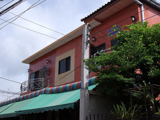 Condo — photo 1
