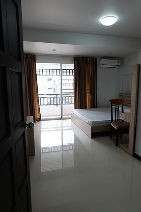 1 Bed Condo · Bangkok Noi, bangkok — photo 5