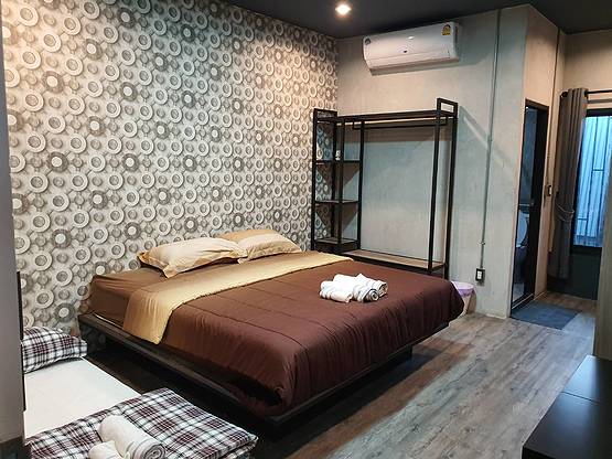 1 Bed Condo — photo 1