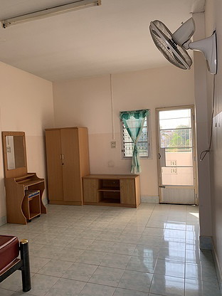 1 Bed Condo — photo 2