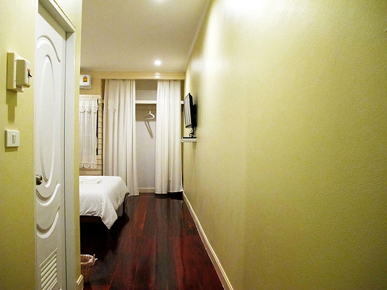 Condo — photo 2