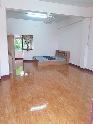 1 Bed Condo — photo 3