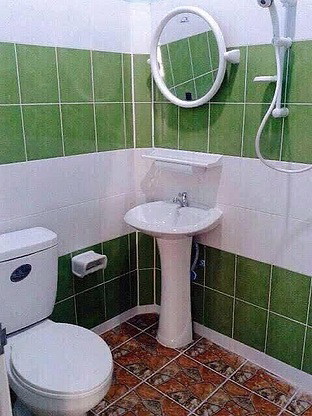 1 Bed Condo — photo 3