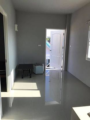 1 Bed Condo — photo 2