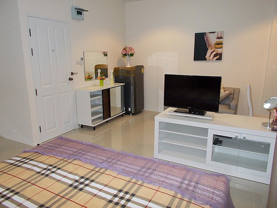 1 Bed Condo · Mueang Chon Buri, chon_buri — photo 1