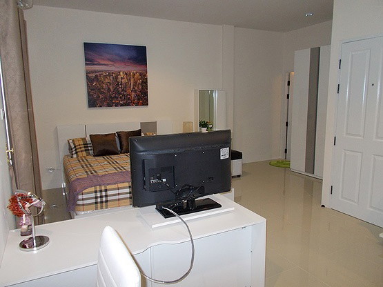 1 Bed Condo · Mueang Chon Buri, chon_buri — photo 3