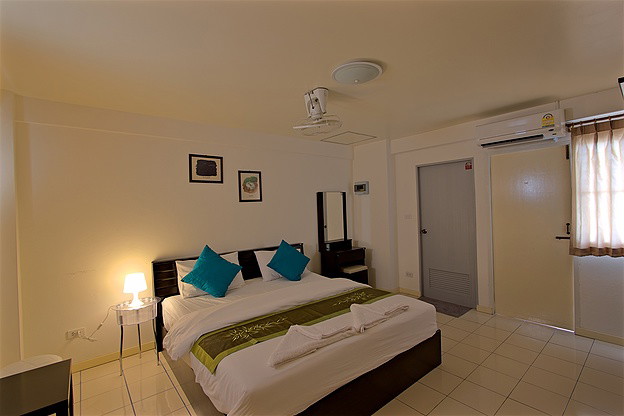 1 Bed Condo · Mueang Chon Buri, chon_buri — photo 1