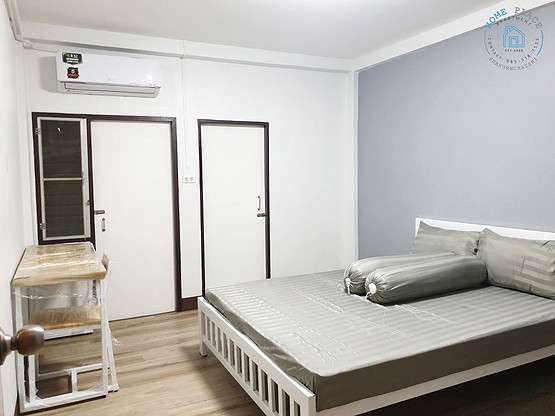 1 Bed Condo — photo 1