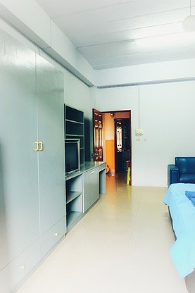 1 Bed Condo — photo 4