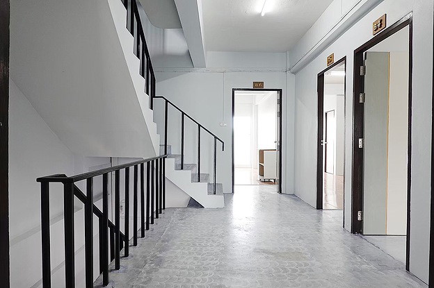 1 Bed Condo · Bang Khun Thian, bangkok — photo 2
