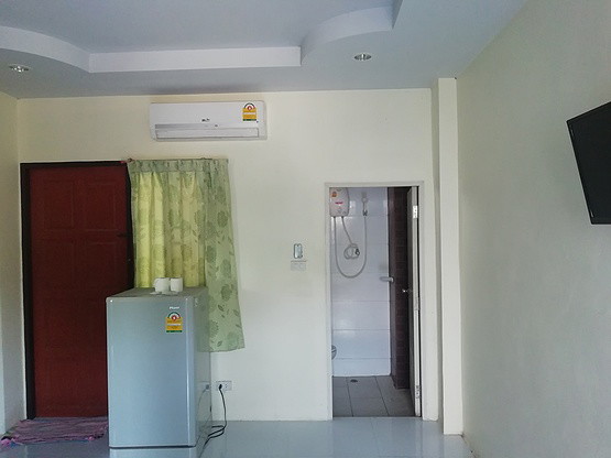 1 Bed Condo — photo 3