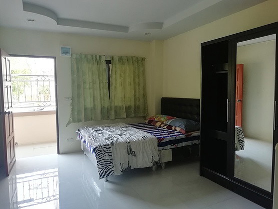 1 Bed Condo — photo 4