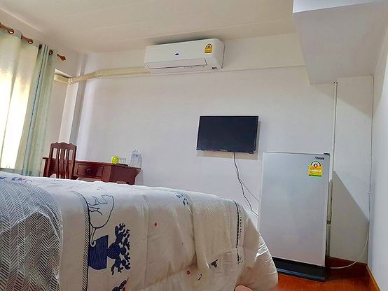1 Bed Condo — photo 2