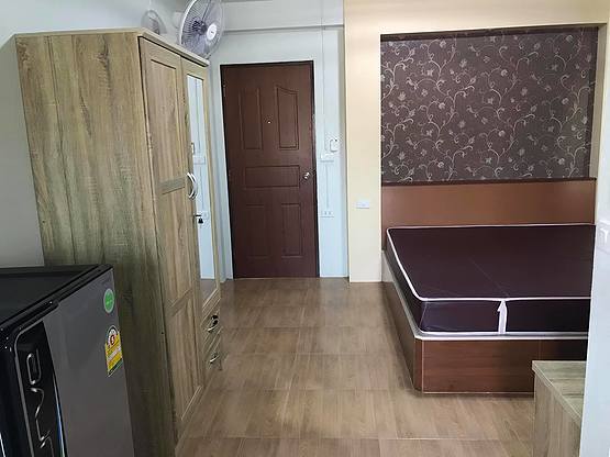 1 Bed Condo — photo 3