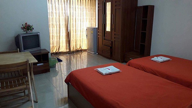 1 Bed Condo — photo 1