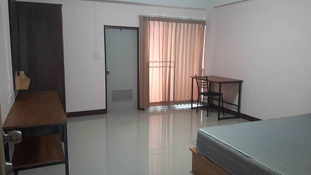 1 Bed Condo — photo 4