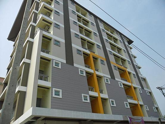 Condo — photo 1