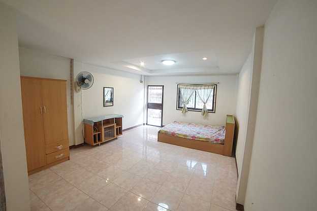 1 Bed Condo — photo 2