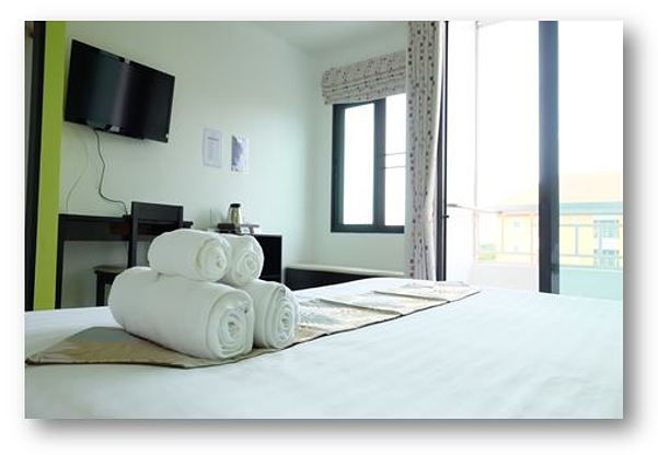 1 Bed Condo — photo 3