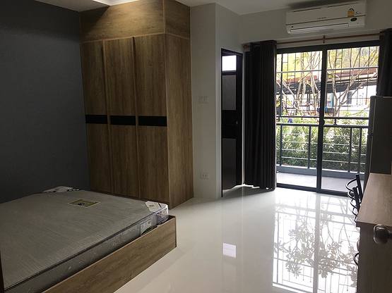 1 Bed Condo — photo 5