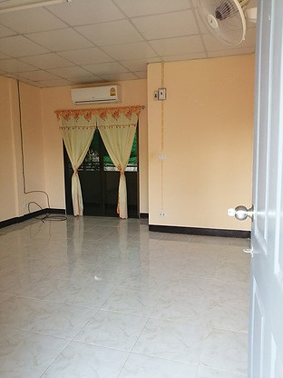 1 Bed Condo — photo 4