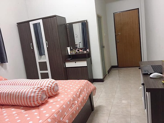 1 Bed Condo — photo 3