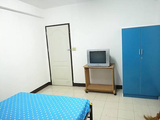 1 Bed Condo — photo 4