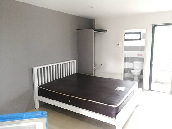 1 Bed Condo — photo 2