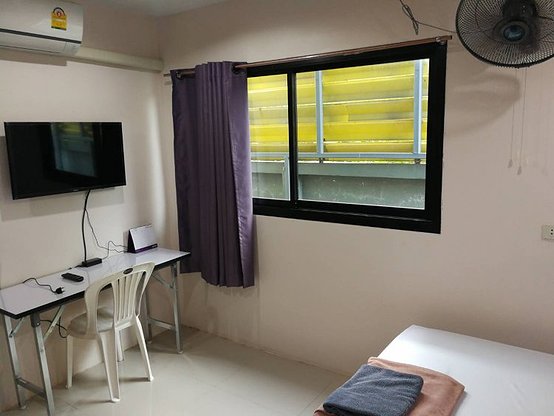 1 Bed Condo — photo 4