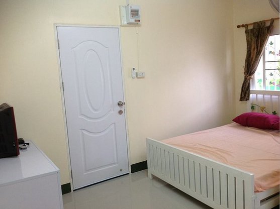 1 Bed Condo — photo 4