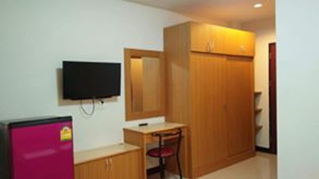 1 Bed Condo — photo 2