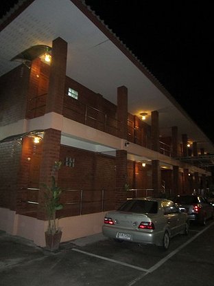 1 Bed Condo — photo 3