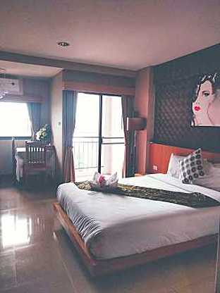 1 Bed Condo — photo 1