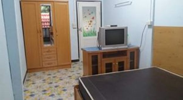 Condo — photo 1