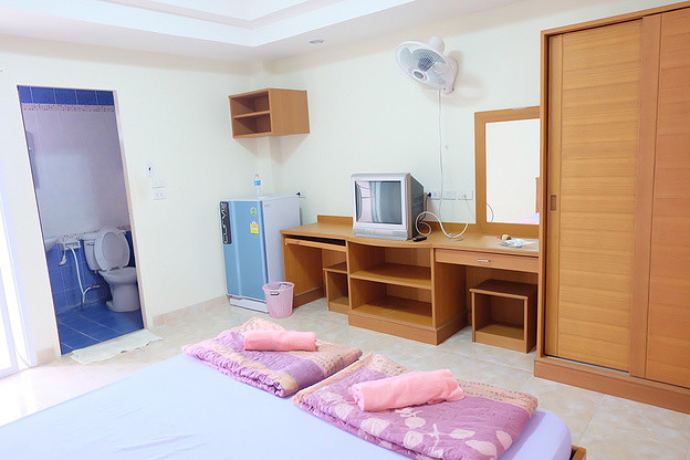 Condo — photo 3