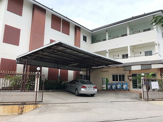 1 Bed Condo — photo 1