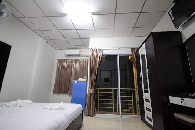 Condo — photo 3
