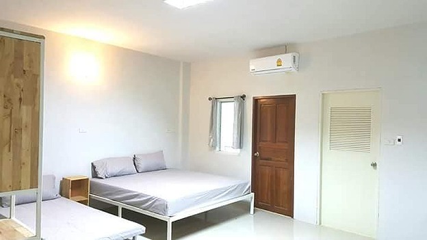 HOUSE 65 — photo 1
