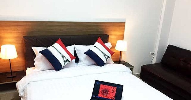 1 Bed Condo — photo 1