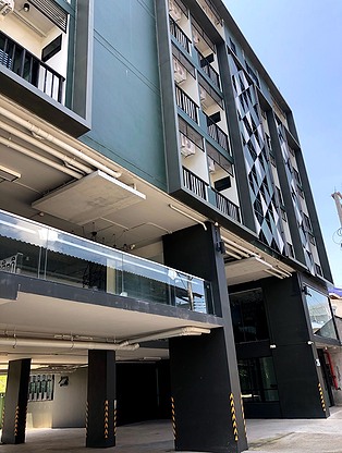 1 Bed Condo — photo 4