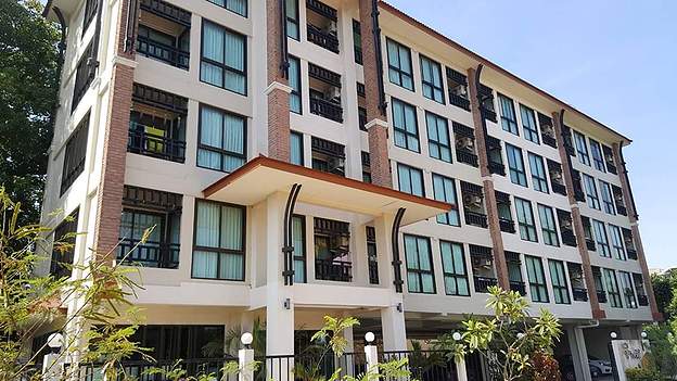 1 Bed Condo — photo 1