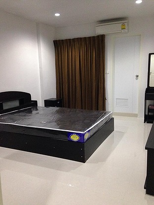 1 Bed Condo · Bangkok Noi, bangkok — photo 2