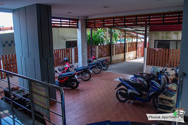 1 Bed Condo — photo 2