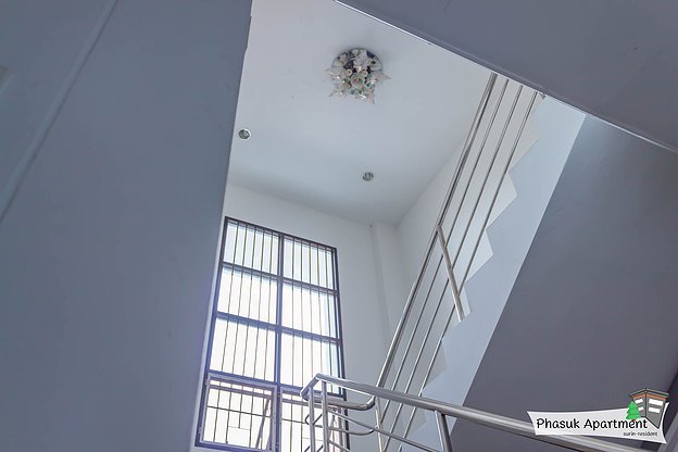 1 Bed Condo — photo 4