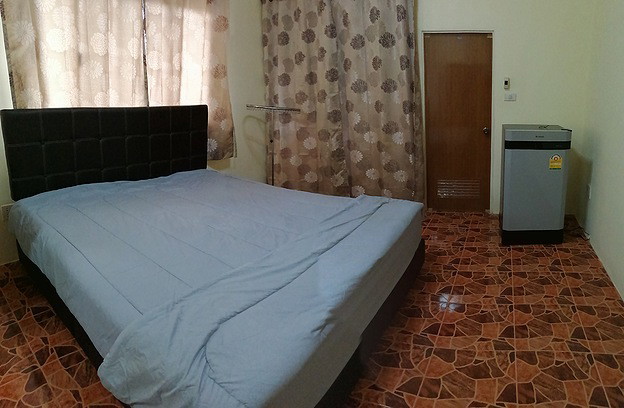 1 Bed Condo — photo 1
